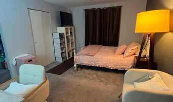 5618 BLOOMFIELD Dr 101, Alexandria, VA 22312