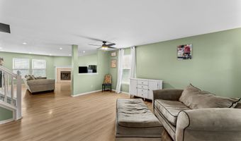 6911 Woodland Heights Dr, Avon, IN 46123