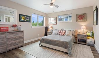 2409 NE Robinson St, Bend, OR 97701