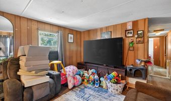 211 Circle Inn Dr, Chubbuck, ID 83202