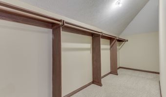 20 Forrests Edge Ct, Indianapolis, IN 46227