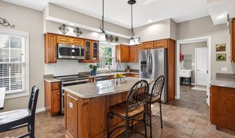 866 Westgate Dr, Anderson, IN 46012
