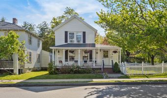 75 Ledgelawn Ave, Bar Harbor, ME 04609