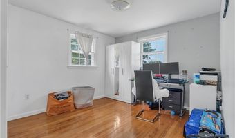 35 Pleasant View Dr, North Providence, RI 02904