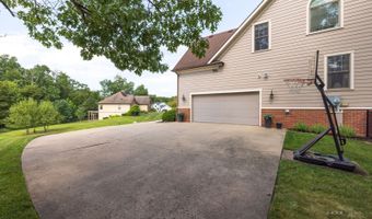 4 Maple Grove Way, Athens, OH 45701