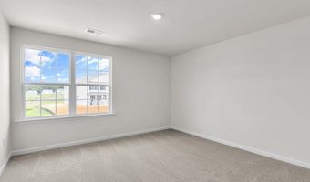 1052 Misty Creek Dr, Aberdeen, NC 28315