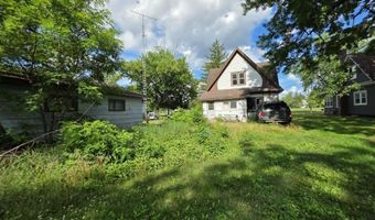 225 S Linden St, Adams, WI 53910