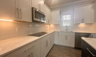 201 Thistleberry Dr, Aberdeen, NC 28315