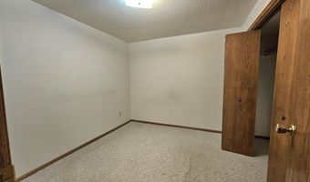 1012 N Brown Co 10 #11, Aberdeen, SD 57401