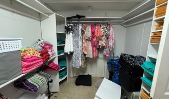 240 Whittle Cir, Ashburn, GA 31714