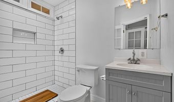 8 N DECKER Ave, Baltimore, MD 21224