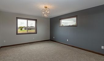 4825 Chainview Dr NW, Alexandria, MN 56308