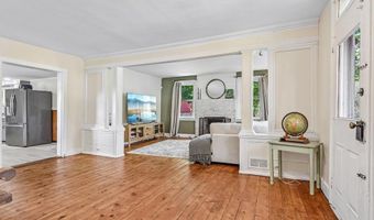 8893 LONGSWAMP Rd, Alburtis, PA 18011