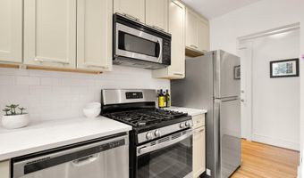 1820 CLYDESDALE Pl NW 405, Washington, DC 20009