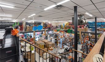 906 Broadwater Ave, Billings, MT 59101