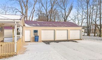 242 Blunt Ave, Austin, IN 47102