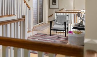 19 Locust Ln, Aquinnah, MA 02535