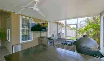 7318 GUILFORD PINE Ln, Apollo Beach, FL 33572