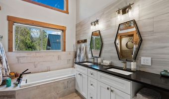 17562 W Swan Shores Rd, Bigfork, MT 59911