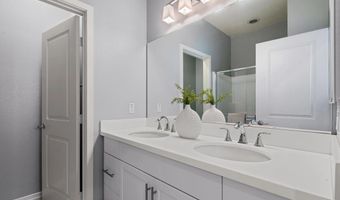 316 Antoni Gln 906, Escondido, CA 92025