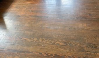 441 E Saint Clair St, Almont, MI 48003