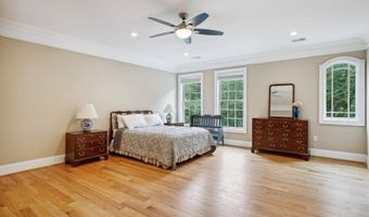 10813 LOCKLAND Rd, Potomac, MD 20854