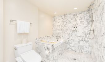 223 Saratoga Rd 1805, Honolulu, HI 96815