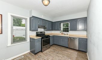 114 South St, Southport, IN 46227
