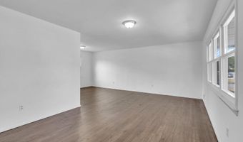 1020 Cable Ave, Beachwood, NJ 08722