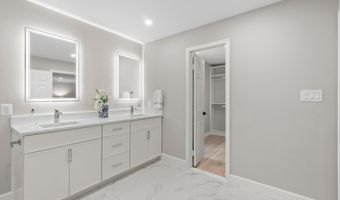 5190 BEDLINGTON Ter, Alexandria, VA 22304