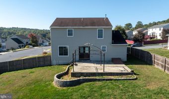 504 LONGVIEW Dr, Reading, PA 19608