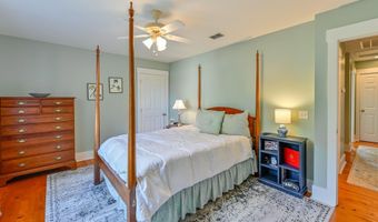 6 Carolina Ln, Beaufort, SC 29907