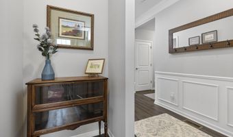 402 Henstride Ct, Ann Arbor, MI 48108