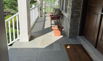 7702 TRAMMELL Rd, Annandale, VA 22003