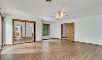 22806 W Loon Lake Blvd, Antioch, IL 60002