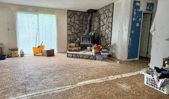 461 John St, Asbury, MO 64832