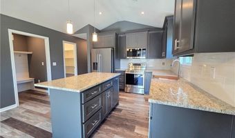 542 N Lexington St, Adrian, MO 64720