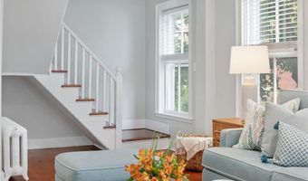 43 Farewell St 2, Newport, RI 02840
