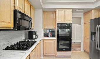 2124 Cervato Dr, Camarillo, CA 93012