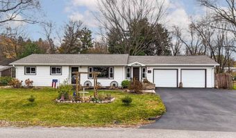 235 School St, Amherst, WI 54406