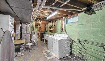 183 Sunrise Dr, Amherst, OH 44001