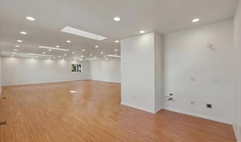 22000 SE Upper Matthews Creek Ln, Amity, OR 97101