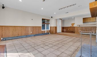 42 Crest Dr, Basking Ridge, NJ 07920