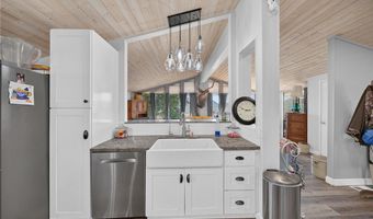 17535 Bear Valley Ln, Escondido, CA 92027