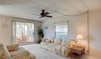 912 Oriole Cir, Barefoot Bay, FL 32976