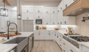 12500 Bristlecone Pine Blvd, Oklahoma City, OK 73142