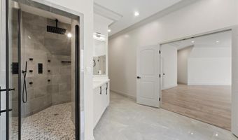7301 CALVERT St, Annandale, VA 22003