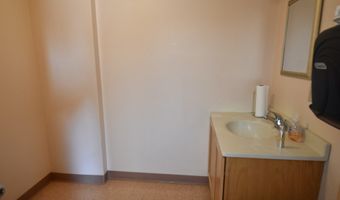 49 S Main St, Brooklyn, CT 06234