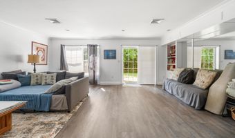 2 Dogwood Ct 2, Middlebury, CT 06762