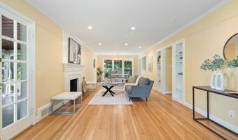 4610 ROXBURY Dr, Bethesda, MD 20814